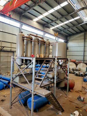 Kontinuierliches Vakuumsystem Destillationsmaschine für Kunststofföl-Diesel-Raffinerien D2000*5000 mm